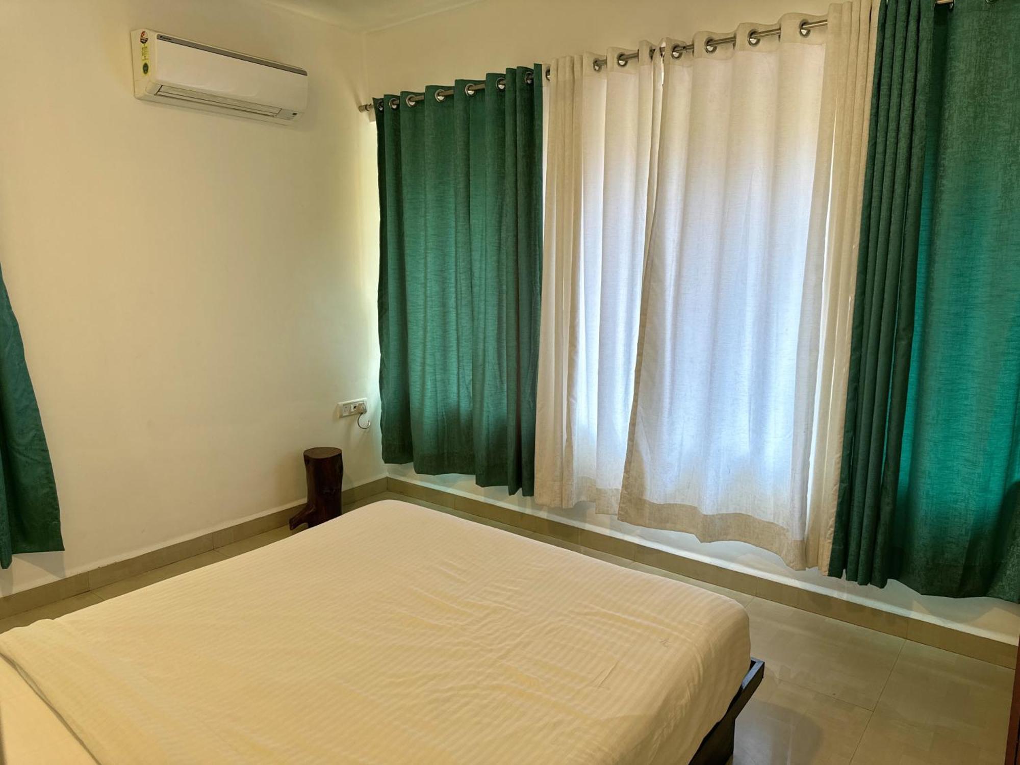 Yoyo Goa, The Apartment Hotel Vagator Esterno foto